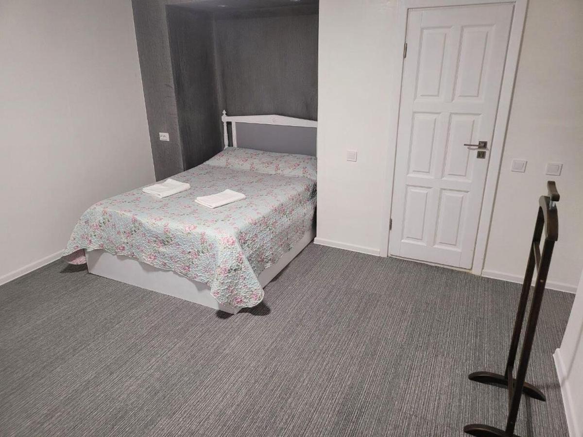 Bed and Breakfast Саквояж Вокзал Leopoli Esterno foto