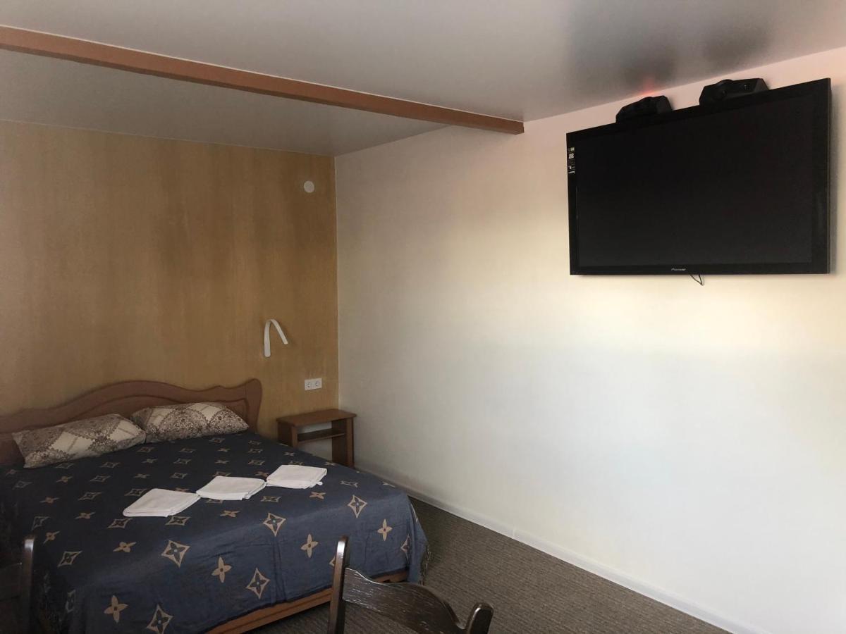 Bed and Breakfast Саквояж Вокзал Leopoli Esterno foto