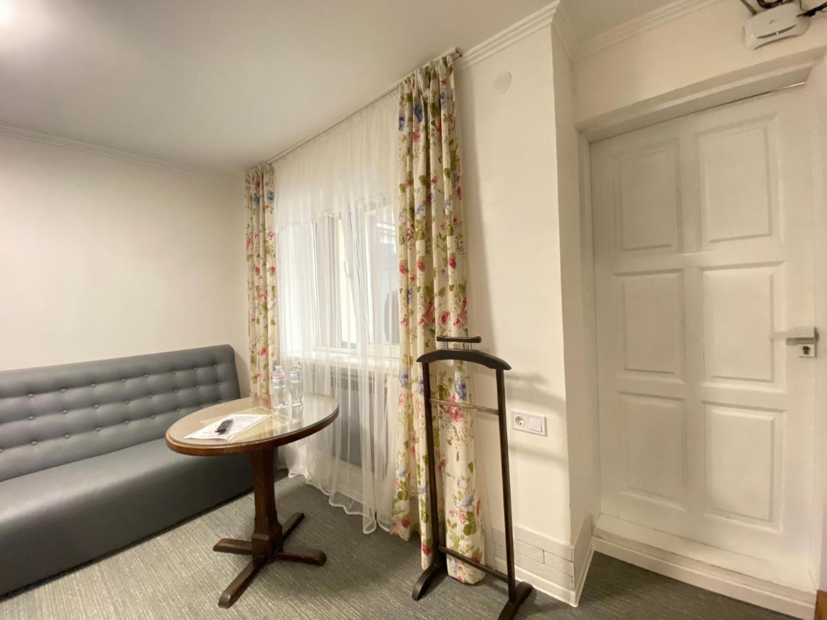 Bed and Breakfast Саквояж Вокзал Leopoli Esterno foto