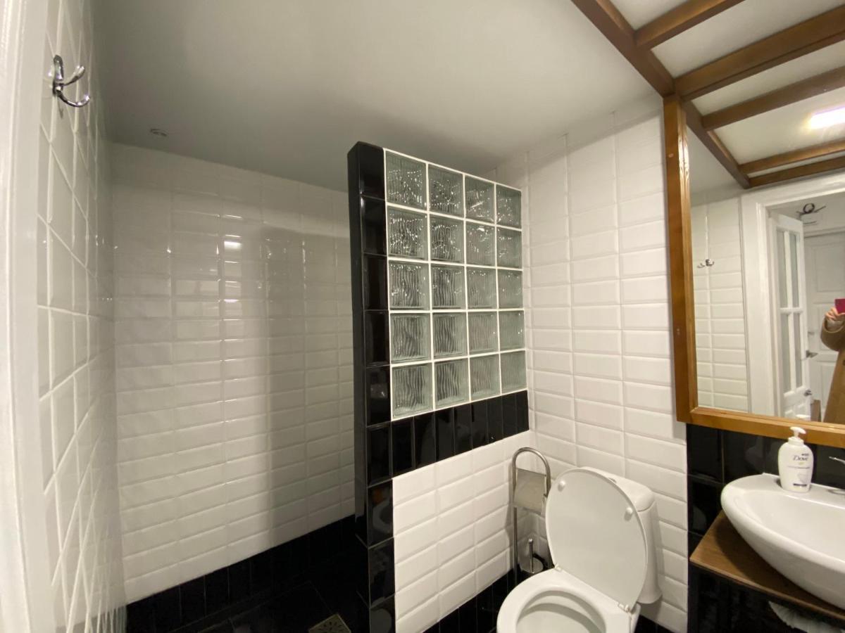 Bed and Breakfast Саквояж Вокзал Leopoli Esterno foto