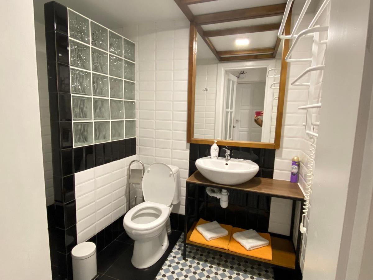 Bed and Breakfast Саквояж Вокзал Leopoli Esterno foto